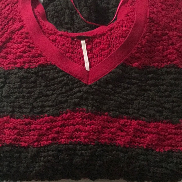 Free People Sweater - Picture 2 of 2